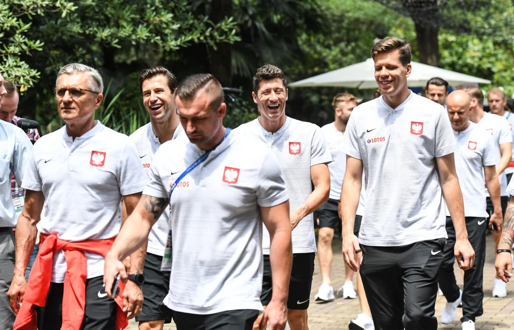 Polscy piłkarze w rosyjskim delfinarium 