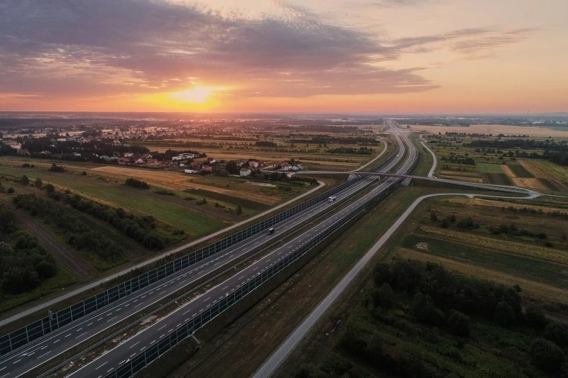 Droga będzie miała dwie jezdnie po dwa pasy ruchu, a ma być gotowa w 2021 roku / Fot: GDDKiA