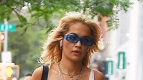 Rita Ora na ulicy w Nowym Jorku

Wokalistka obecnie szykuje się do premiery drugiej płyty, która zaplanowana jest na jesień 2018 roku.