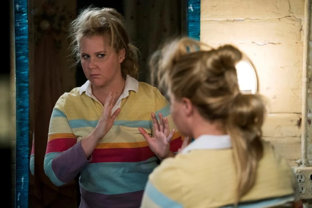 Amy Schumer w scenie z filmu "Jestem taka piękna!" Amy Schumer w scenie z filmu "Jestem taka piękna!"