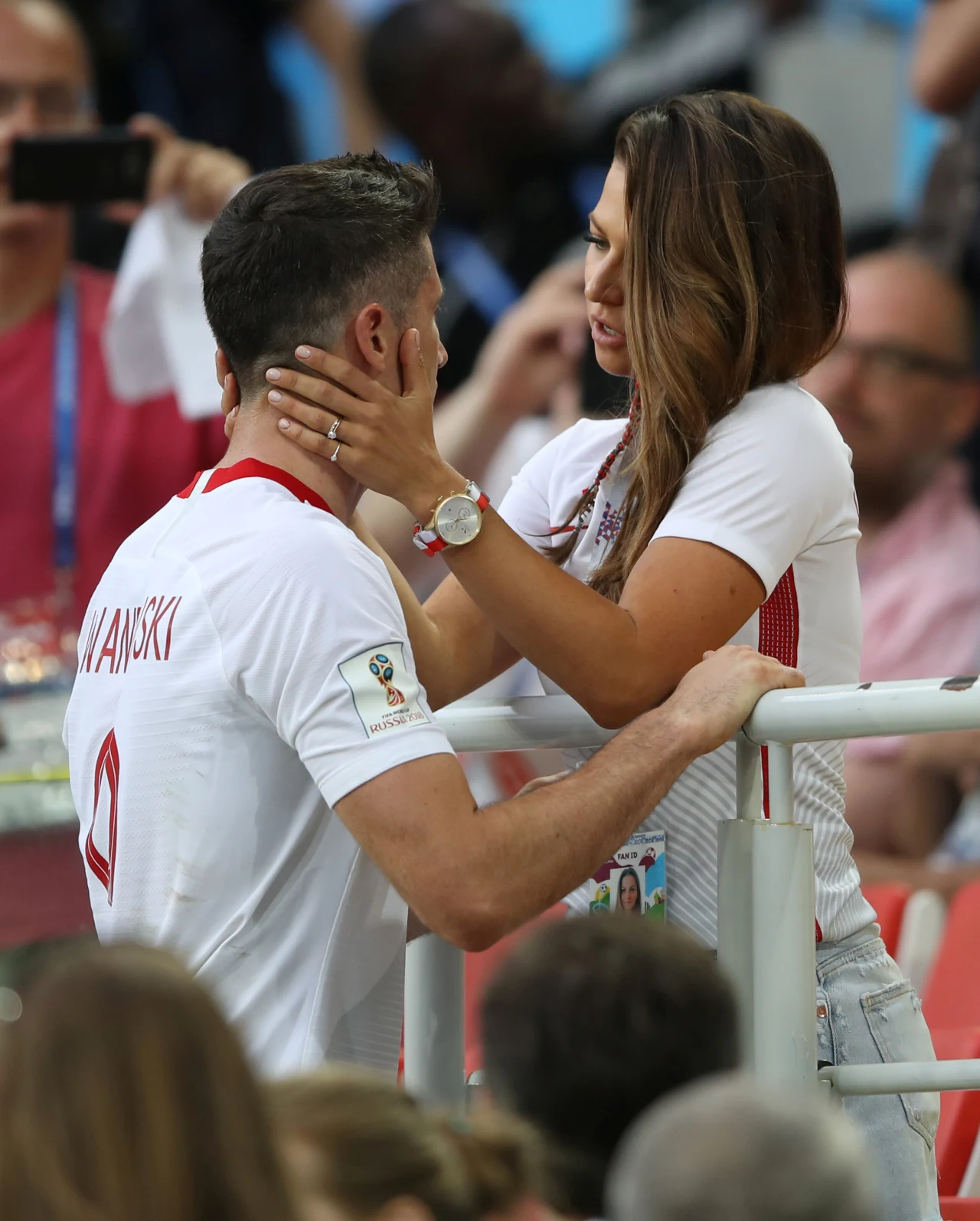 Robert i Anna Lewandowscy po meczu Polska - Senegal Robert i Anna Lewandowscy po meczu Polska - Senegal