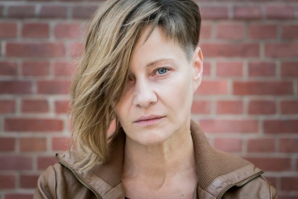 W 2018 roku Małgorzata Kożuchowska zaskoczyła swych fanów. "Gram w nowym filmie Patryka 'Plagi Breslau'. Jestem podekscytowana... na maxa" - oznajmiła wówczas na swym profilu na Facebooku aktorka. Kożuchowska wcieliła się w rolę policjantki, tropiącej seryjnego mordercę. Aktorka pojawiła się w filmie bez makijażu, z nową fryzurą i innym kolorem włosów. Szokowała - jej bohaterka była wyjątkowo brutalna i niezwykle wulgarna.