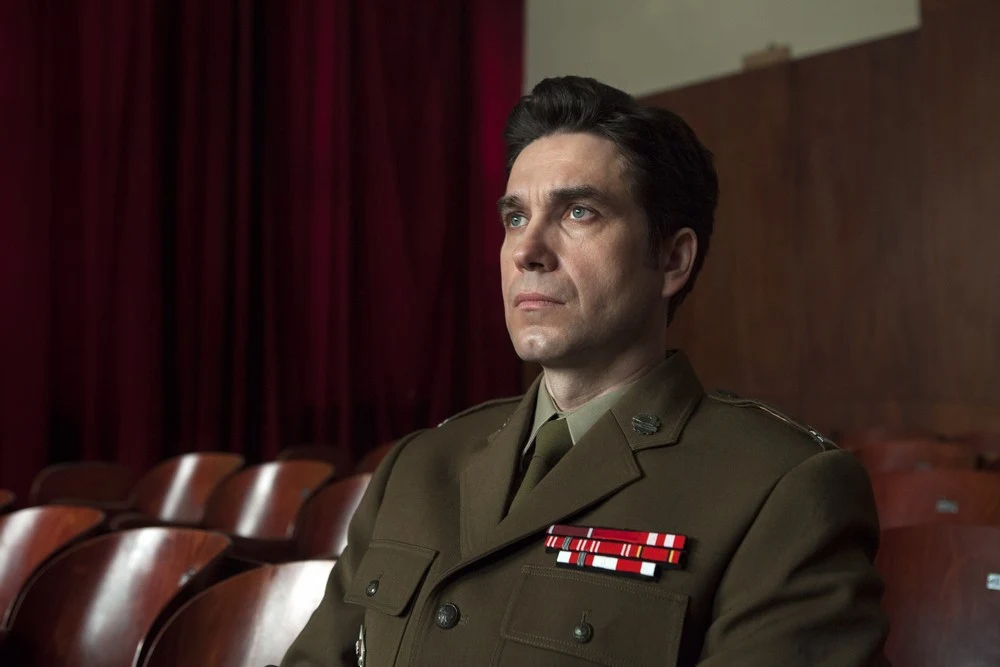 W filmie Władysława Pasikowskiego "Jack Strong" Dorociński wcielił się w postać Ryszarda Kuklińskiego.

Krytycy nie byli zgodni w ocenach filmu - niektórzy uważali, że Pasikowski zbyt jednoznacznie potraktował Kuklińskiego i wystawił mu filmową laurkę. Podkreślali jednak dobrą kreację Dorocińskiego.

"Przed wejściem na plan nie śpię przez kilka dni, nie potrafię wyłączyć mózgu, trzęsą mi się nogi, bo czuję ciężar ogromnej odpowiedzialności. Przede wszystkim nie chcę zawieść siebie i ludzi, z którymi pracuję" - skromnie przyznawał Dorociński.