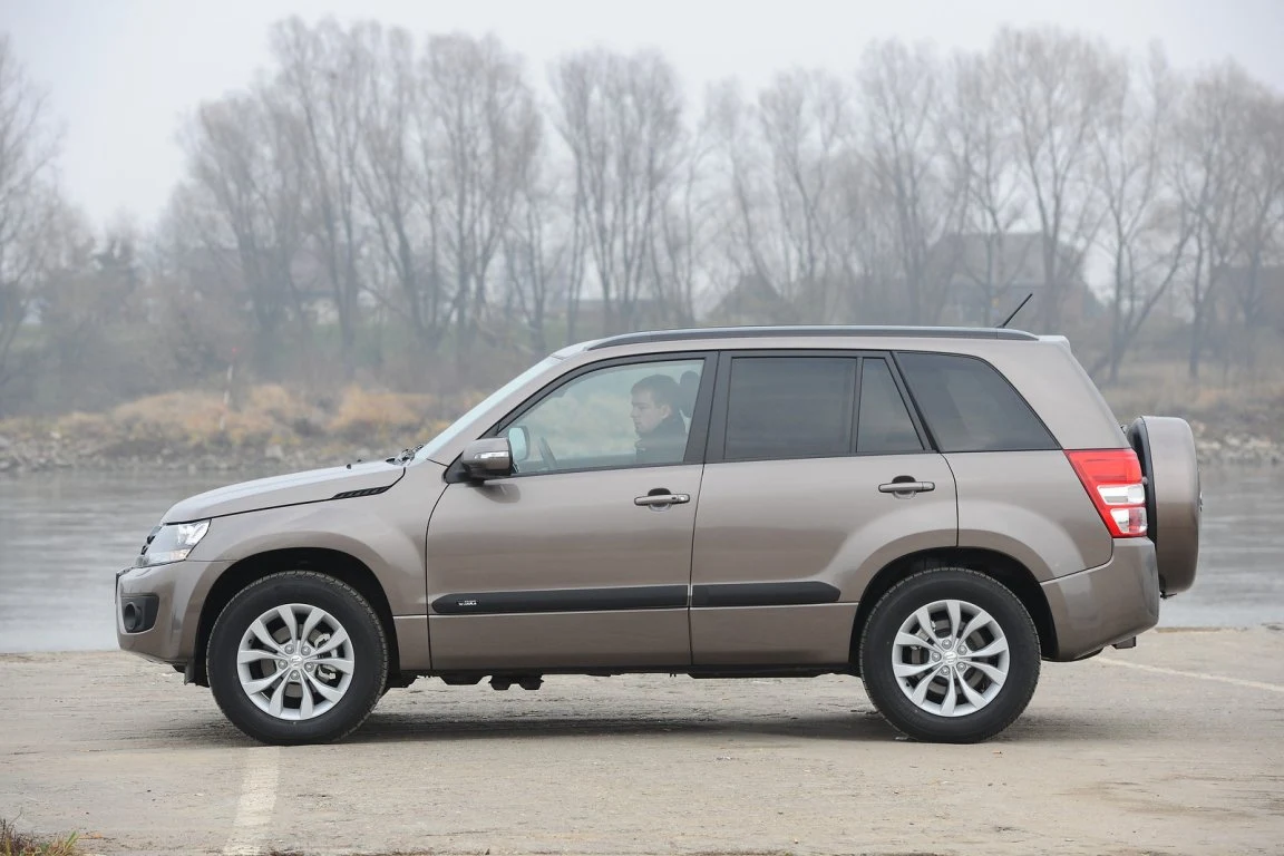  Suzuki Grand Vitara (2005-2014) 