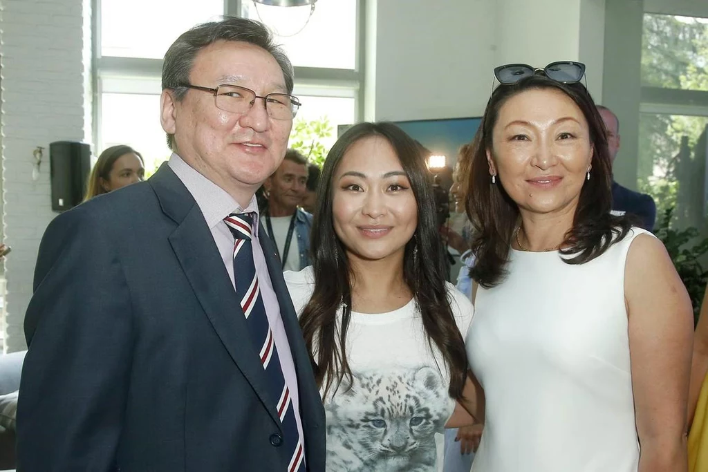 Ambasadorką programu ochrony pantery śnieżnej WWF Polska została Misheel Jargalsaikhan, aktorka, urodzona w Mongolii. Ambasadorką programu ochrony pantery śnieżnej WWF Polska została Misheel Jargalsaikhan, aktorka, urodzona w Mongolii.