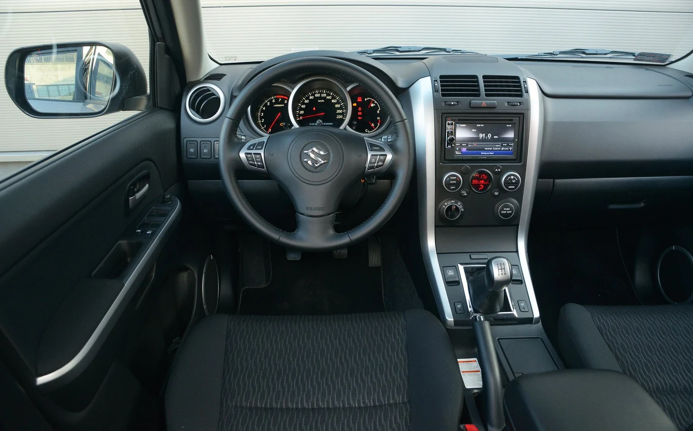 suzuki grand vitara deska