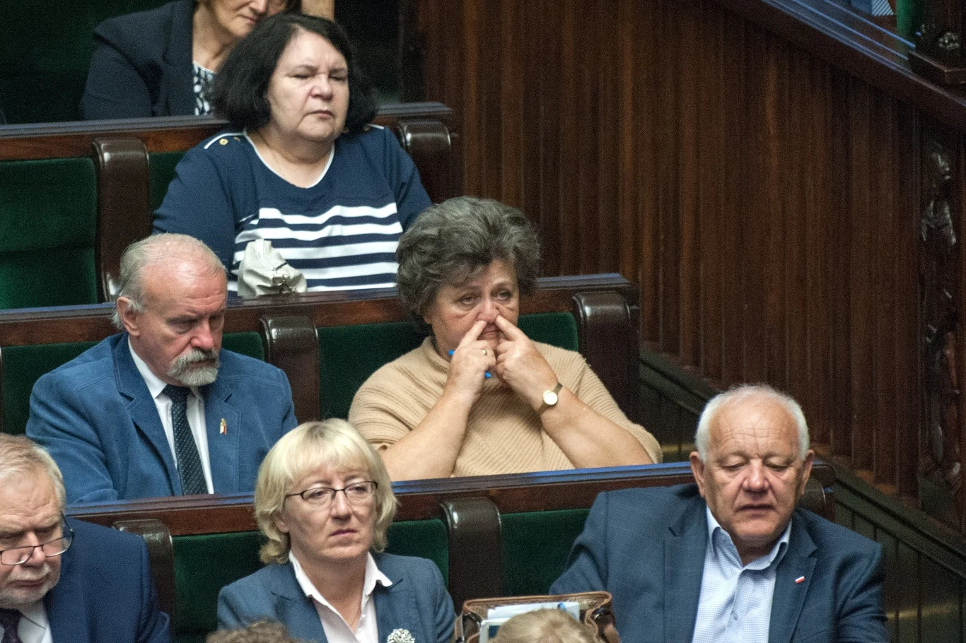 Posłankę musiało bardzo swędzieć 