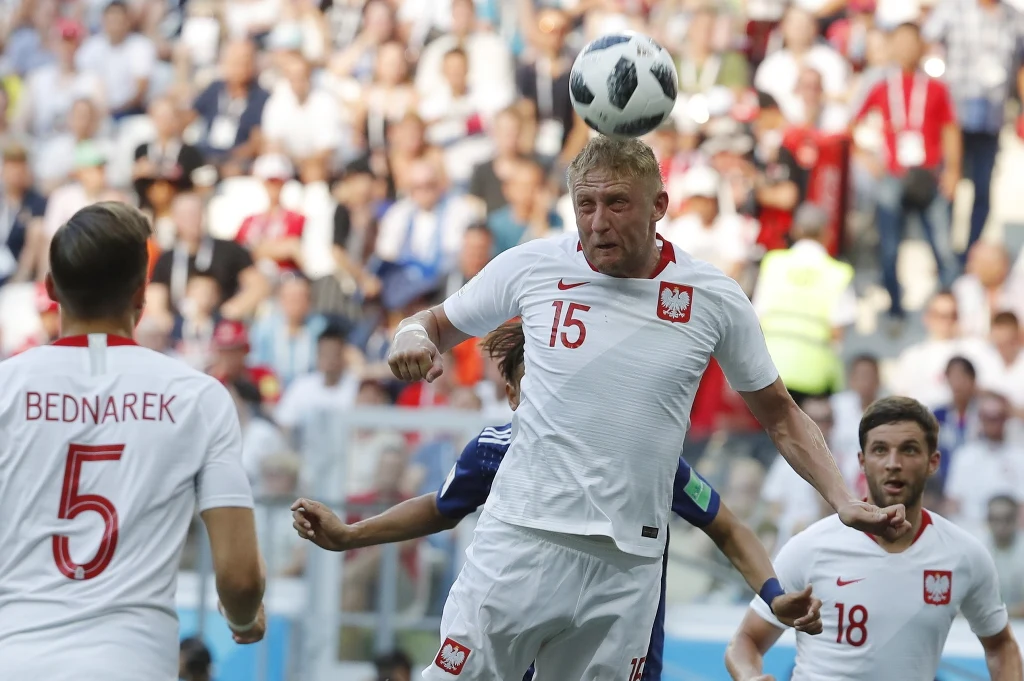 Kamil Glik w meczu z Japonią. Fot. Siegiej Ilnickij