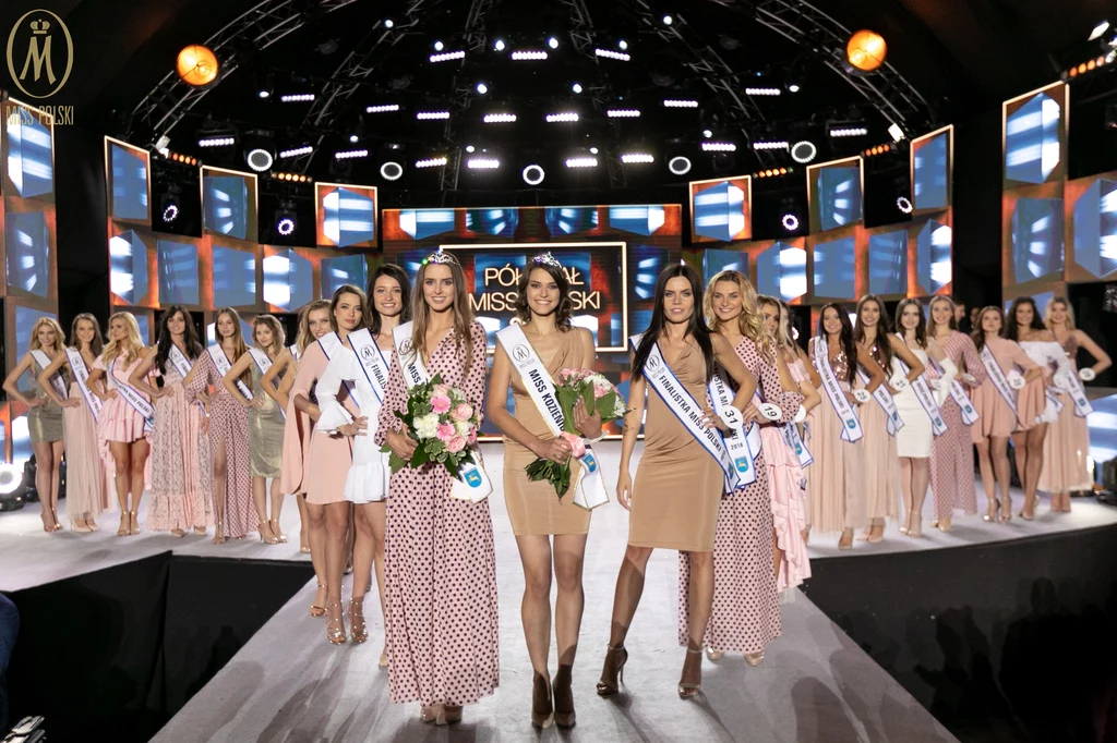 Podczas piątkowej Gali Półfinału Miss Polski 2018, którą we wtorek 3 lipca o godz. 21 zobaczymy na antenie Czwórki, wyłonionych zostało 28 finalistek tego najbardziej prestiżowego konkursu piękności w kraju Podczas piątkowej Gali Półfinału Miss Polski 2018, którą we wtorek 3 lipca o godz. 21 zobaczymy na antenie Czwórki, wyłonionych zostało 28 finalistek tego najbardziej prestiżowego konkursu piękności w kraju