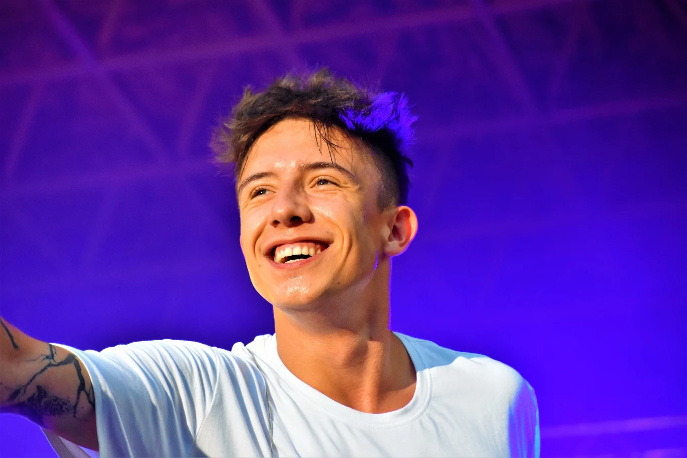 Dawid Kwiatkowski zamieścił w sieci zdjęcie z piękną blondynką Dawid Kwiatkowski zamieścił w sieci zdjęcie z piękną blondynką