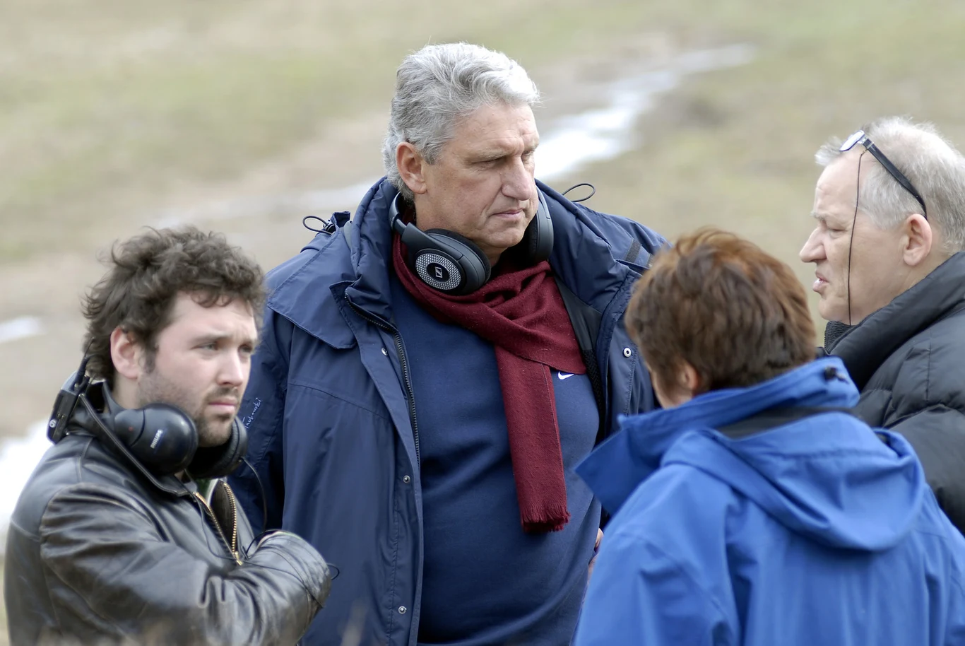 Bogusław Wołoszański na planie serialu "Tajemnica twierdzy szyfrów" (2006)
