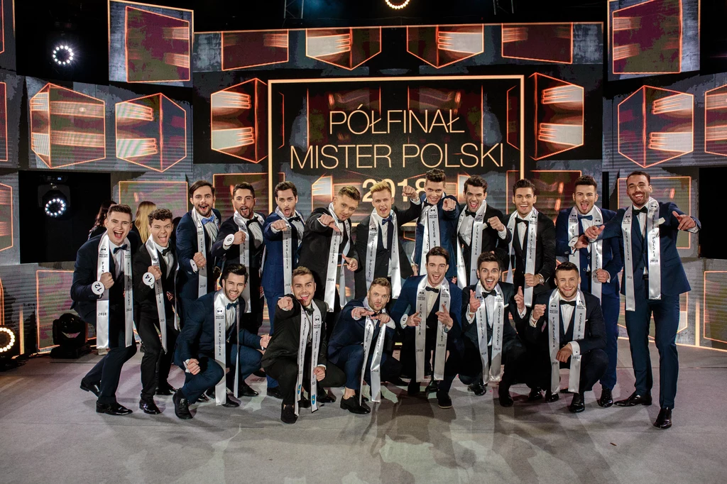 A oto szesnastka wybrana przez jury: Mateusz Badowicz (z numerem 1), Adam Chojnowski (2), Konrad Cupiał (4), Michał Grudzień (5), Mateusz Grzech (6), Damian Habiera (7), Mateusz Jaroszewski (9), Konrad Ksepka (10), Marcin Moczulski (12), Adam Pecyna (13), Bartłomiej Piekarski (14), Igor Sikorski (17), Miłosz Socha (18), Amadeusz Sulisz (19), Krzysztof Ślawski (21), Jakub Tarnawski (22), Tomasz Zarzycki (26). A oto szesnastka wybrana przez jury: Mateusz Badowicz (z numerem 1), Adam Chojnowski (2), Konrad Cupiał (4), Michał Grudzień (5), Mateusz Grzech (6), Damian Habiera (7), Mateusz Jaroszewski (9), Konrad Ksepka (10), Marcin Moczulski (12), Adam Pecyna (13), Bartłomiej Piekarski (14), Igor Sikorski (17), Miłosz Socha (18), Amadeusz Sulisz (19), Krzysztof Ślawski (21), Jakub Tarnawski (22), Tomasz Zarzycki (26).