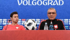 Grzegorz Krychowiak i Adam Nawałka przed meczem Japonia - Polska na MŚ.