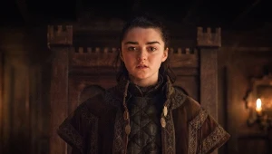 Arya (Maisie Williams)