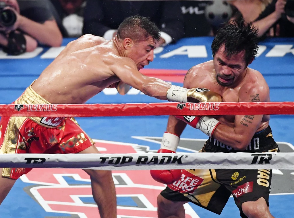 Manny Pacquiao (z prawej)