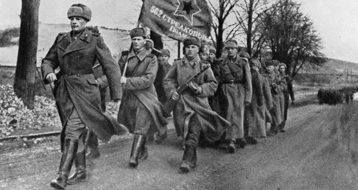 Wkroczenie Sowietów do Polski oznaczało kolejne upokorzenia i przemoc Wkroczenie Sowietów do Polski oznaczało kolejne upokorzenia i przemoc