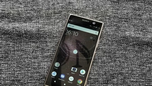 Sony Xperia XA3 Plus z ekranem w nowym formacie