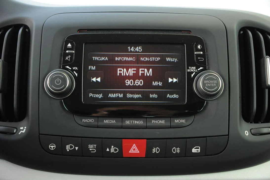 Fiat 500L Beats Edition (2015)