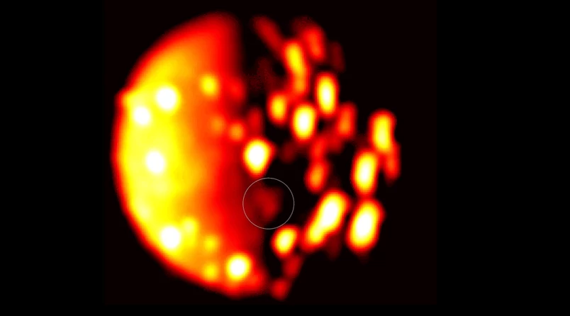 Na Io może znajdować się nawet 400 aktywnych wulkanów