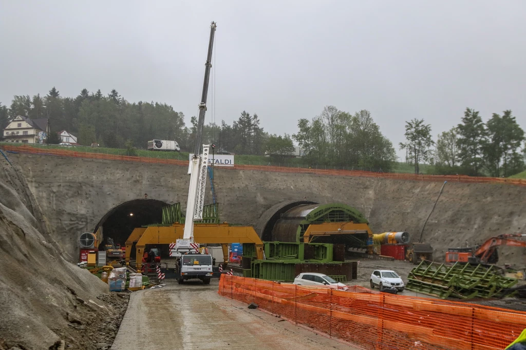 Budowa tunelu spowodowała problemy mieszkańców Naprawy