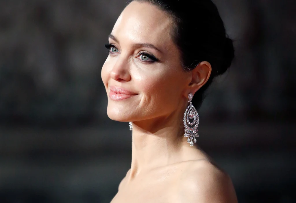 Angelina Jolie
