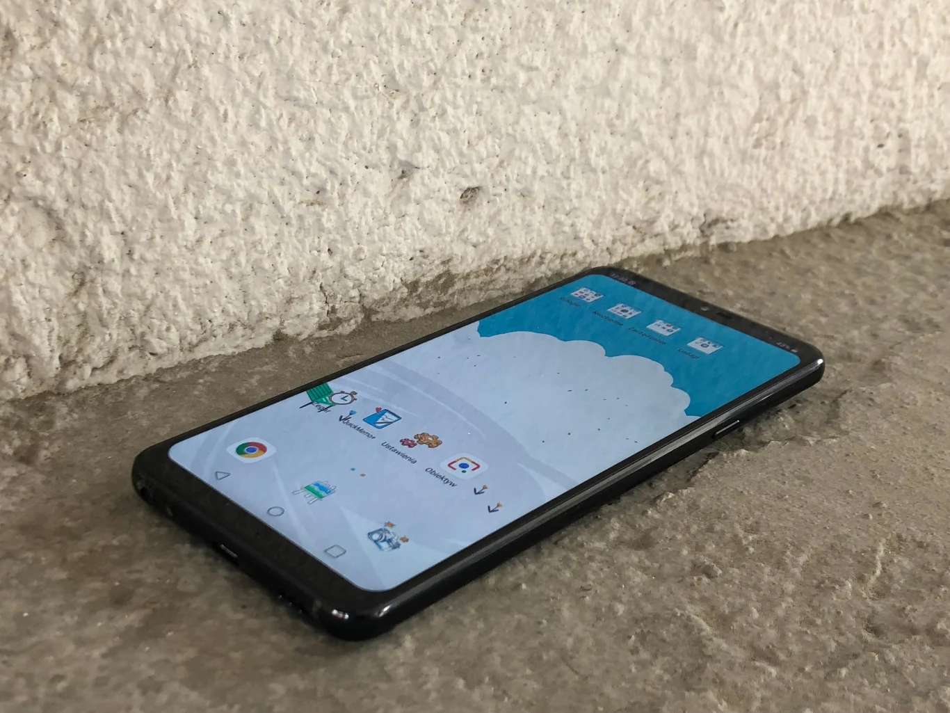 LG G7 ThinQ LG G7 ThinQ