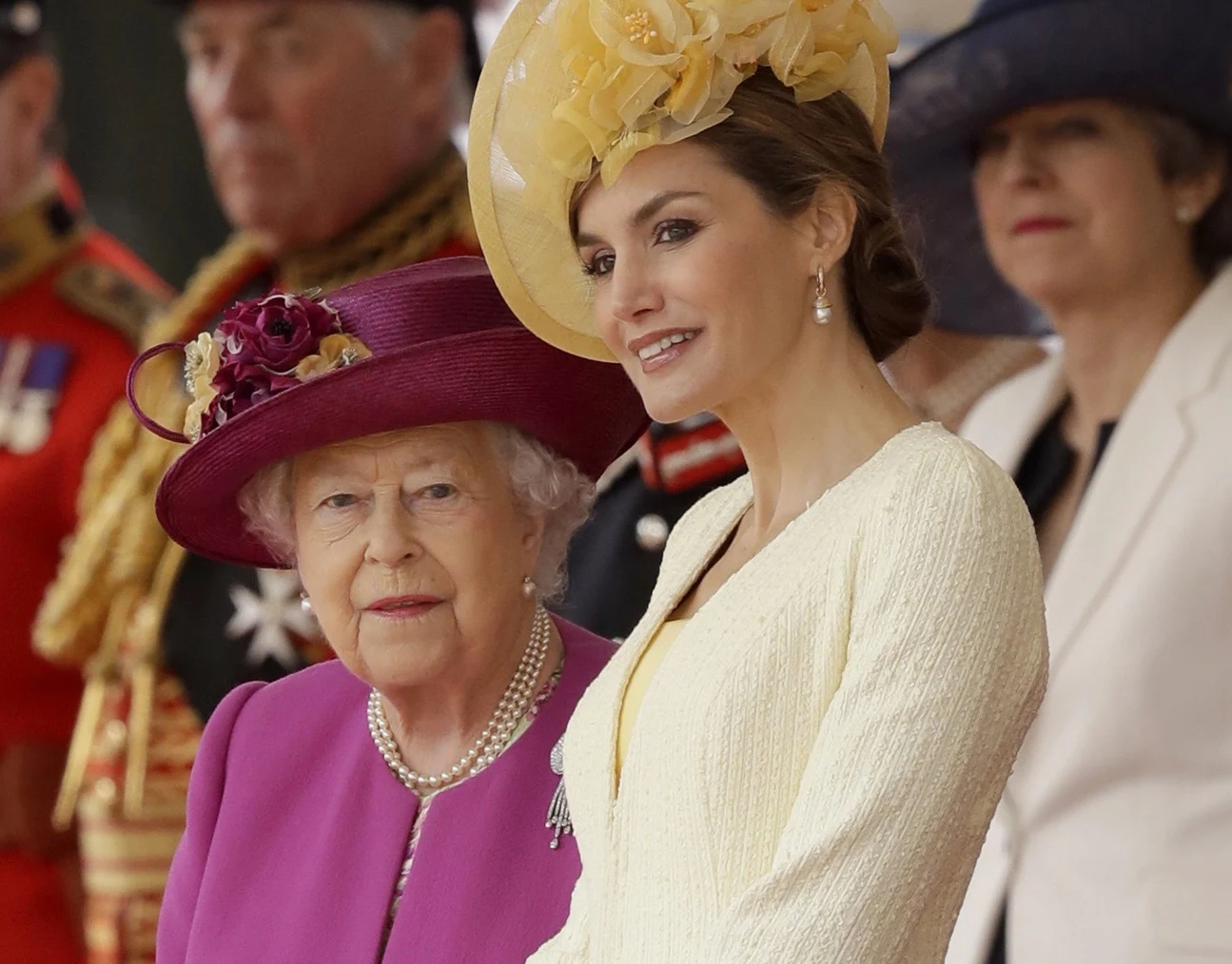 Królowa Elżbieta II z królową Letycją Królowa Elżbieta II z królową Letycją