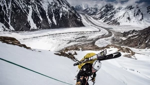 Polak wraca na Mount Everest. Po raz trzeci wyrusza, by dokonać niemożliwego