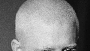 Alexander McQueen to jeden z najwybitniejszych projektantów mody w historii