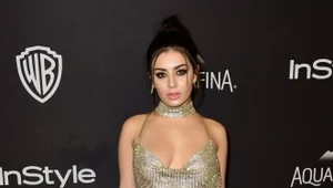 Charli XCX zwiększa tempo