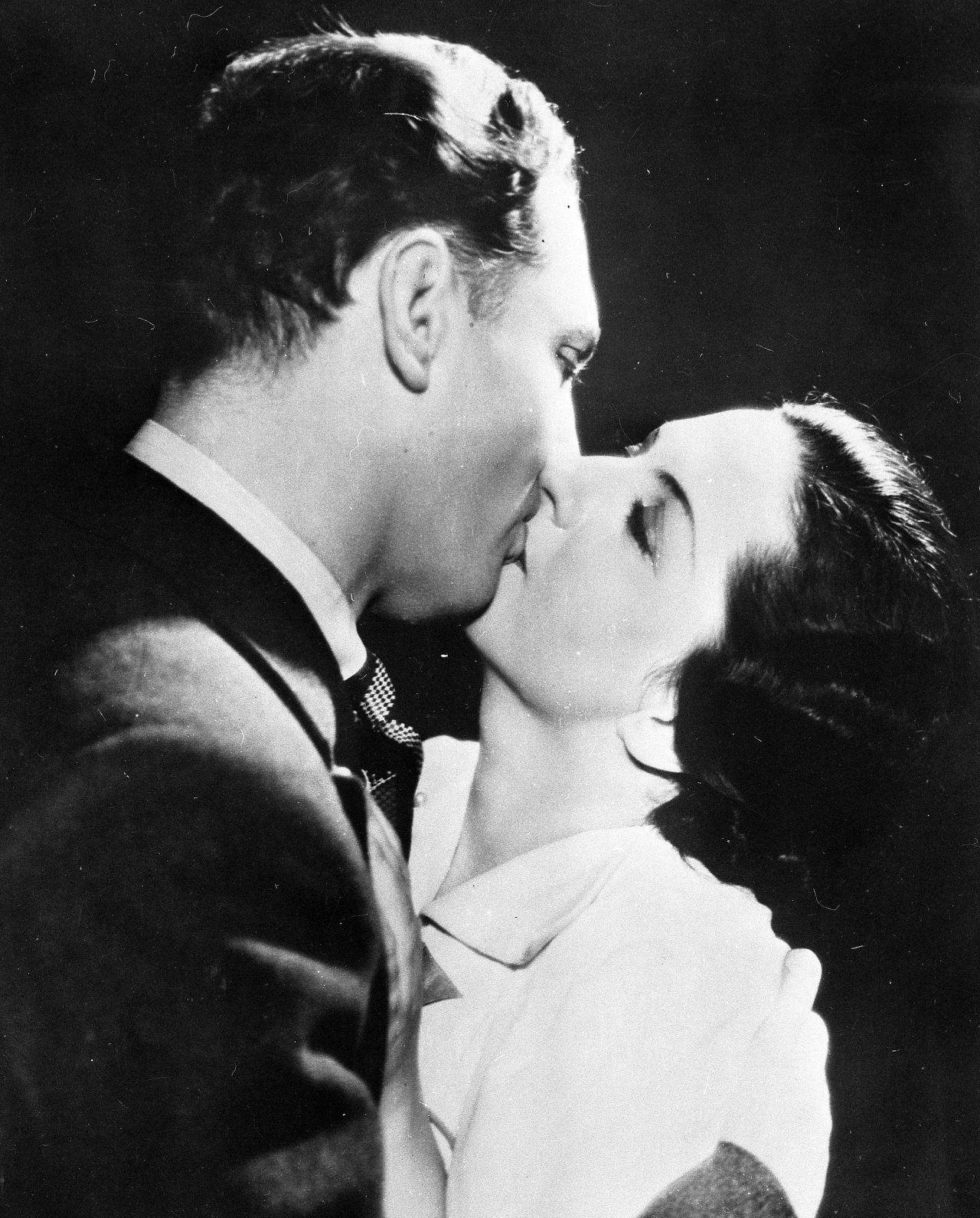 Aleksander Żabczyński i Jadwiga Smosarska w filmie "Jadzia" (1936) Aleksander Żabczyński i Jadwiga Smosarska w filmie "Jadzia" (1936)