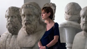 Kadr z filmu "Neapol spowity tajemnicą"