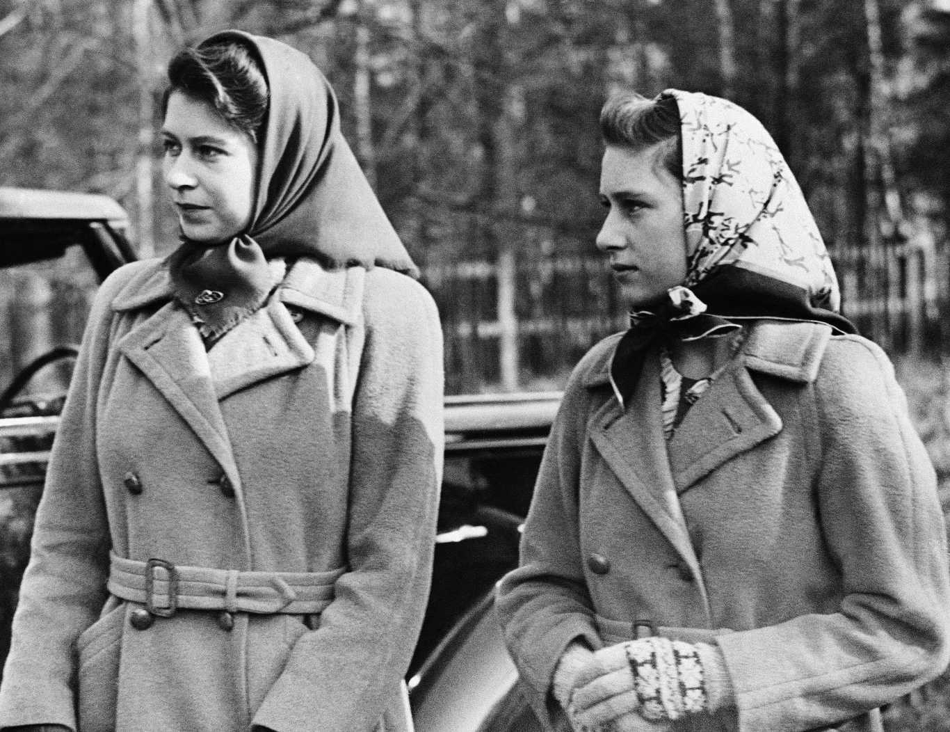 Królowa Elżbieta z siostrą Małgorzatą