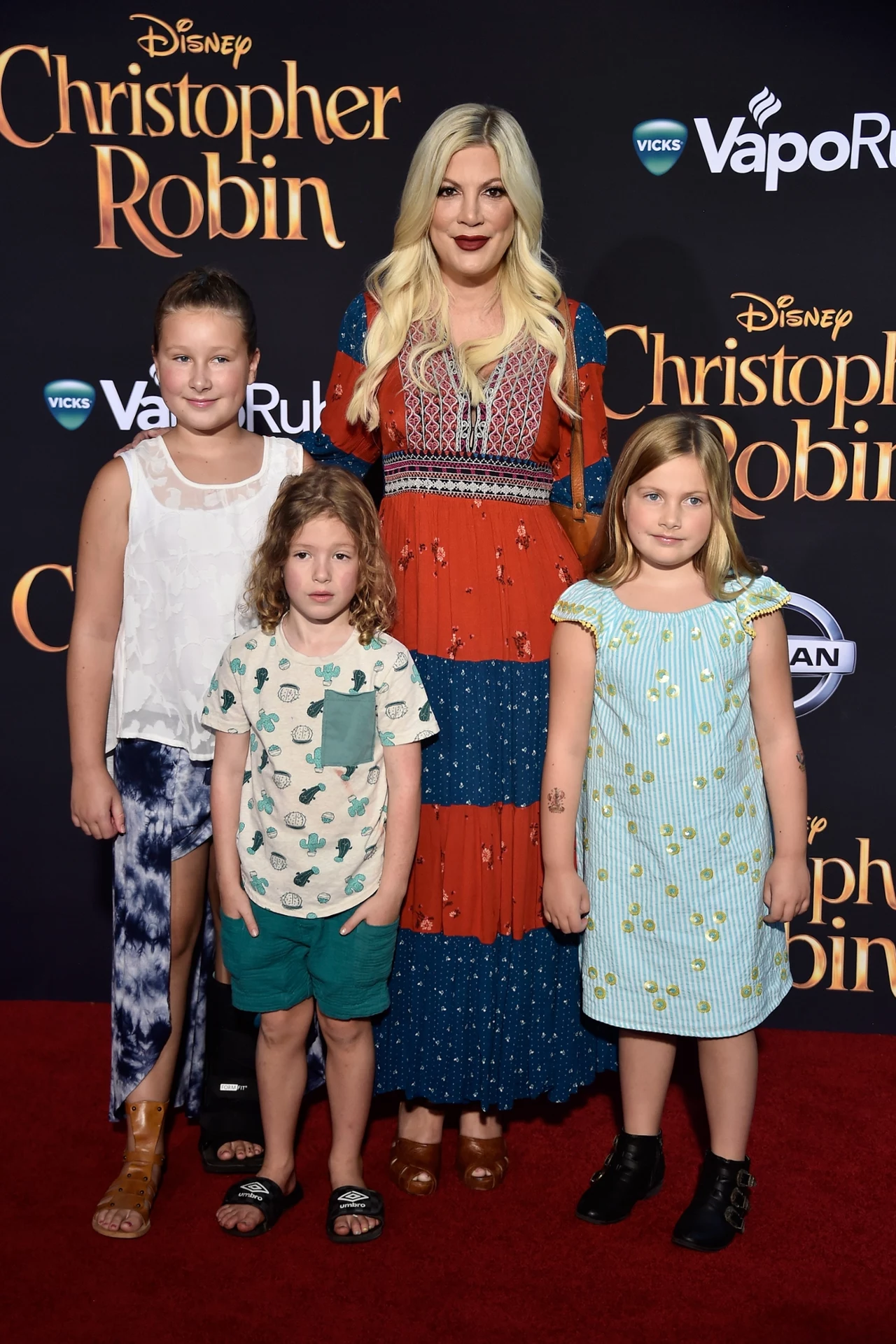 Stella Doreen McDermott, Finn Davey McDermott, Tori Spelling i Hattie Margaret McDermott Stella Doreen McDermott, Finn Davey McDermott, Tori Spelling i Hattie Margaret McDermott
