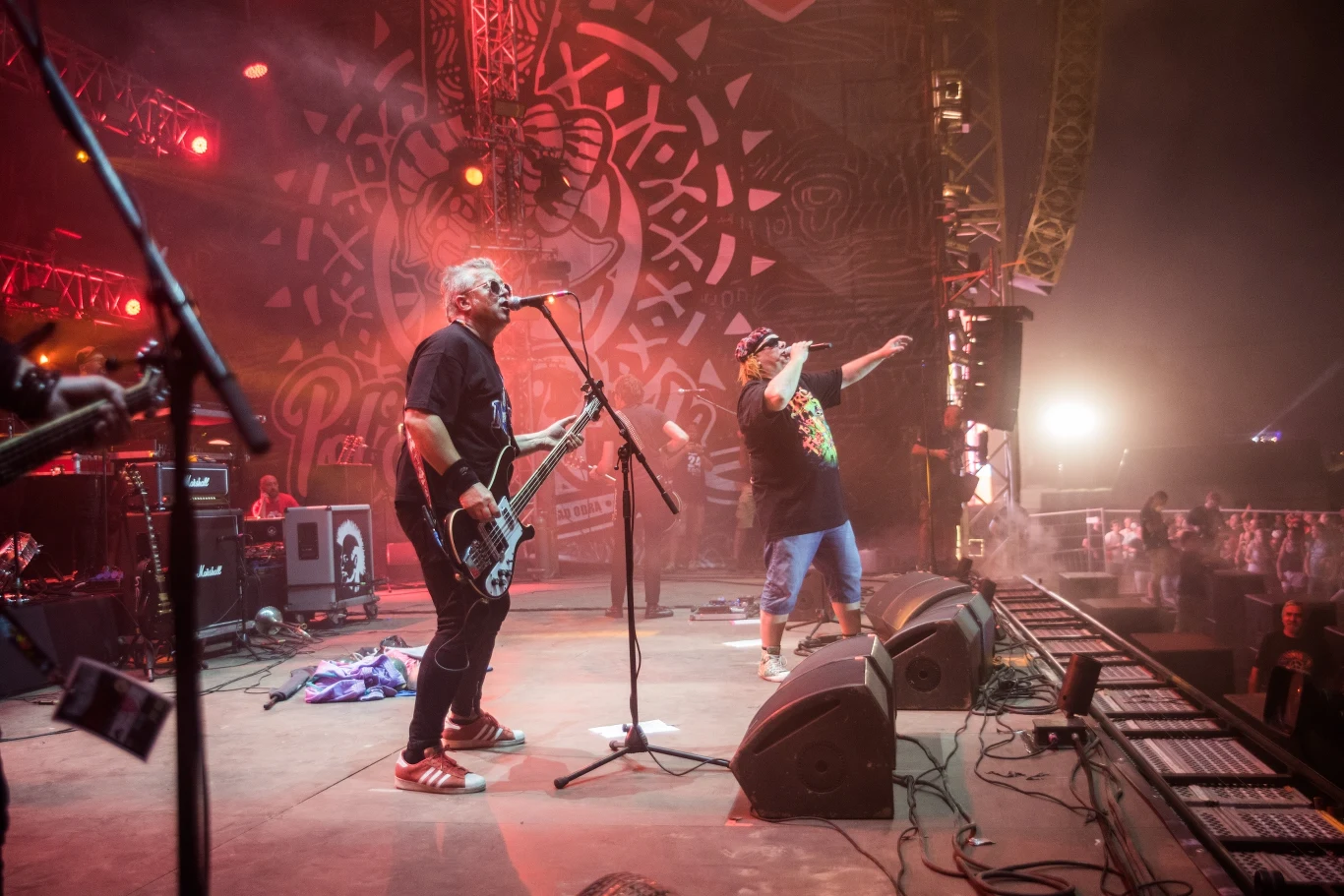 Zobacz zdjęcia z koncertu grupy Big Cyc na Małej Scenie Pol'and'Rock Festival 2018! Zobacz zdjęcia z koncertu grupy Big Cyc na Małej Scenie Pol'and'Rock Festival 2018!