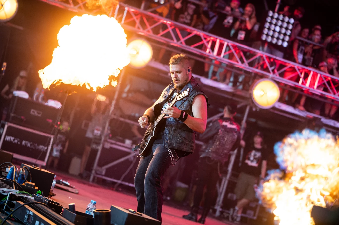 Zobacz zdjęcia z koncertu grupy Nocny Kochanek na Dużej Scenie Pol'and'Rock Festival 2018!