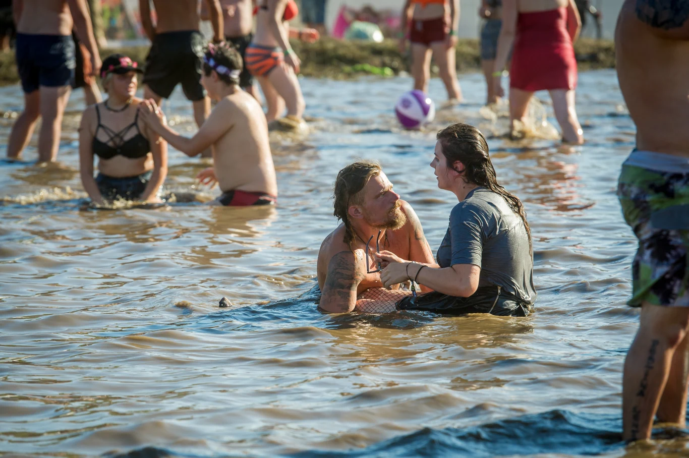 Zobacz zdjęcia kolorowych uczestników Pol'and'Rock Festival (3 sierpnia 2018 r.)