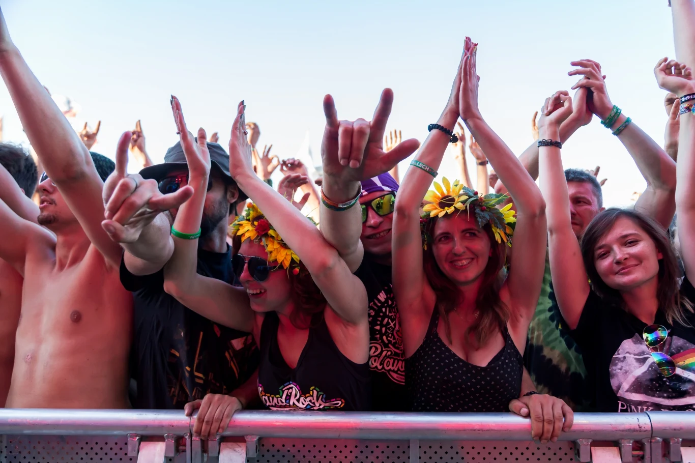 Zobacz zdjęcia kolorowych uczestników Pol'and'Rock Festival (3 sierpnia 2018 r.)