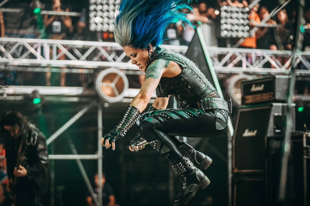 Alissa White-Gluz (Arch Enemy) w akcji podczas Pol'and'Rock Festival 2018