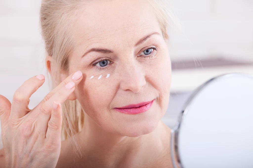 Odpowiednia pielęgnacja skóry twarzy po 50-tce to podstawa