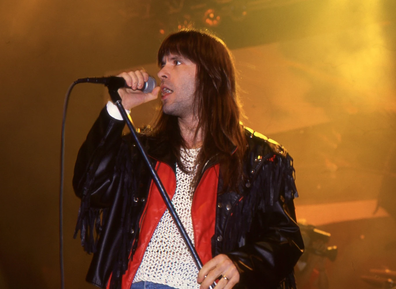 Zobacz Bruce'a Dickinsona na starych zdjęciach