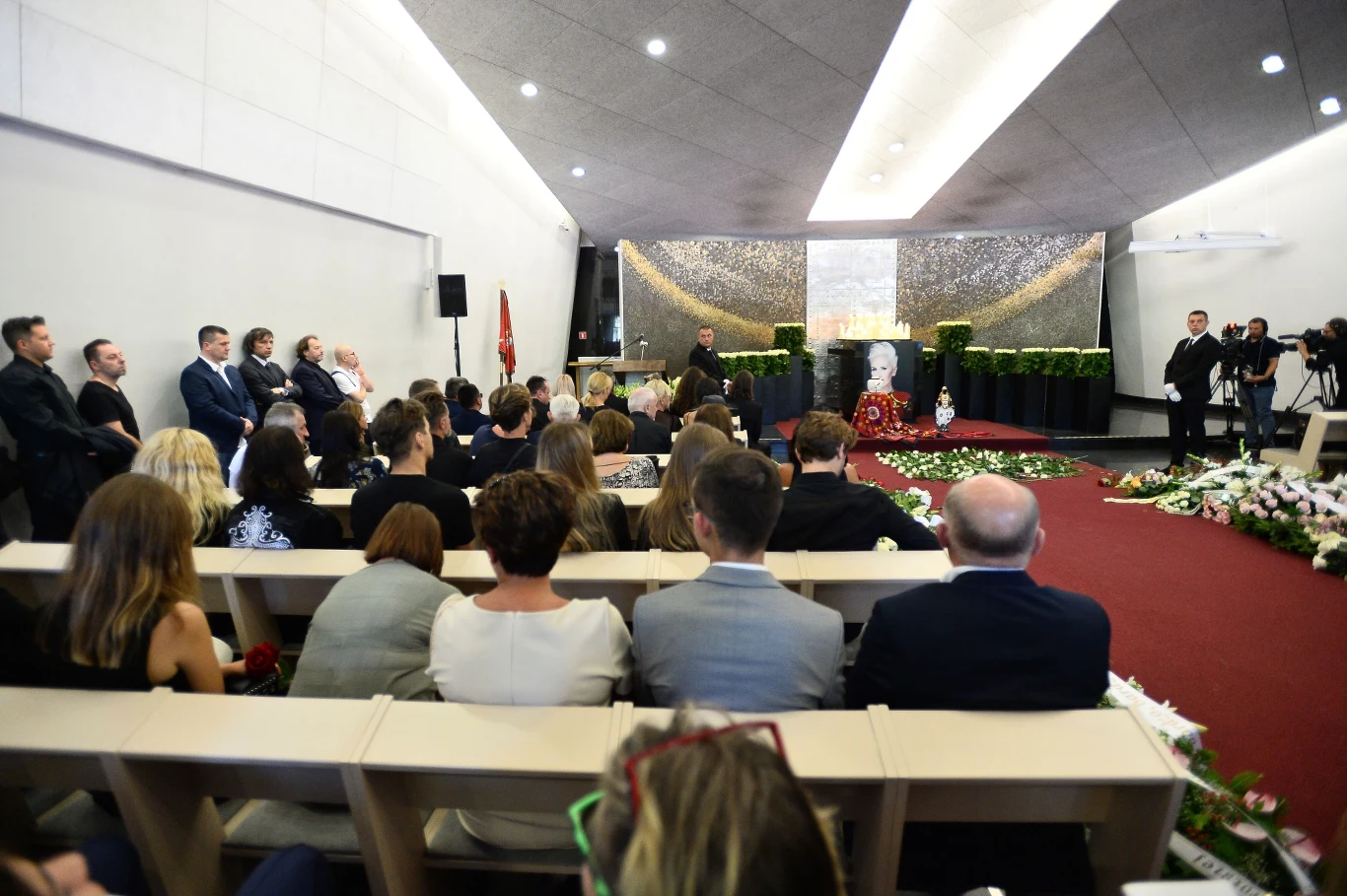 Ceremonia pogrzebowa Kory