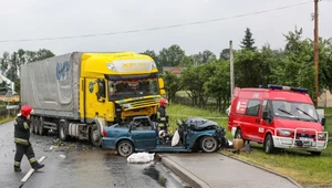 Czarna seria wypadków tirów. Zmieni to nowe wyposażenie?