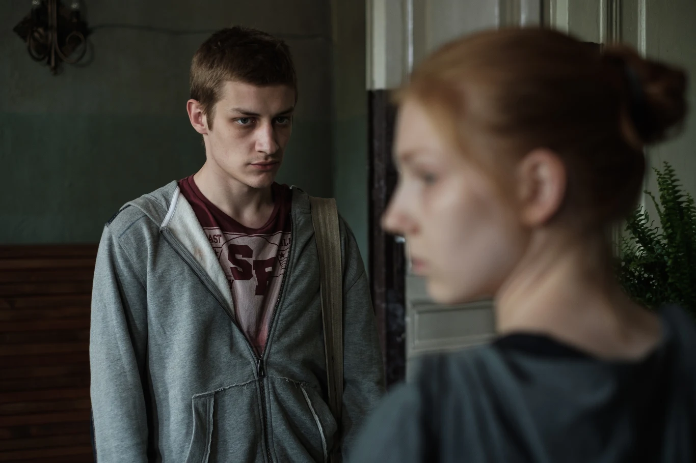 Reżyserem został wielokrotnie nagradzany i wyróżniany Łukasz Palkowski, odpowiedzialny m.in. za filmy „Bogowie”, „Najlepszy” oraz serial „Belfer”. Autorem zdjęć jest Marian Prokop („Listy do M.”, „Miasto 44”, „Belfer”). 

Na zdjęciu: Mateusz Więcławek