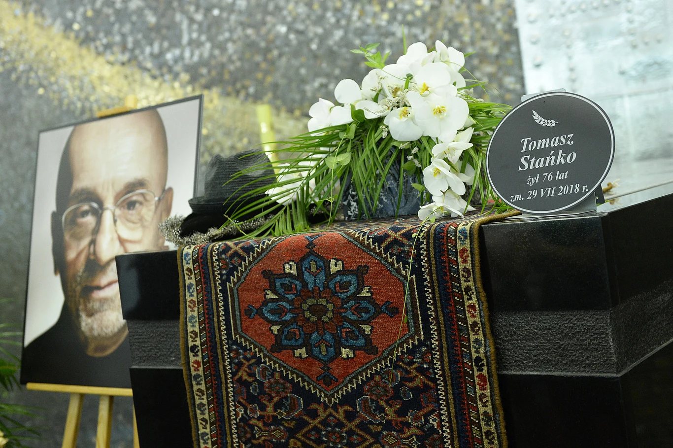 Zobacz zdjęcia z pogrzebu Tomasza Stańki na Powązkach w Warszawie