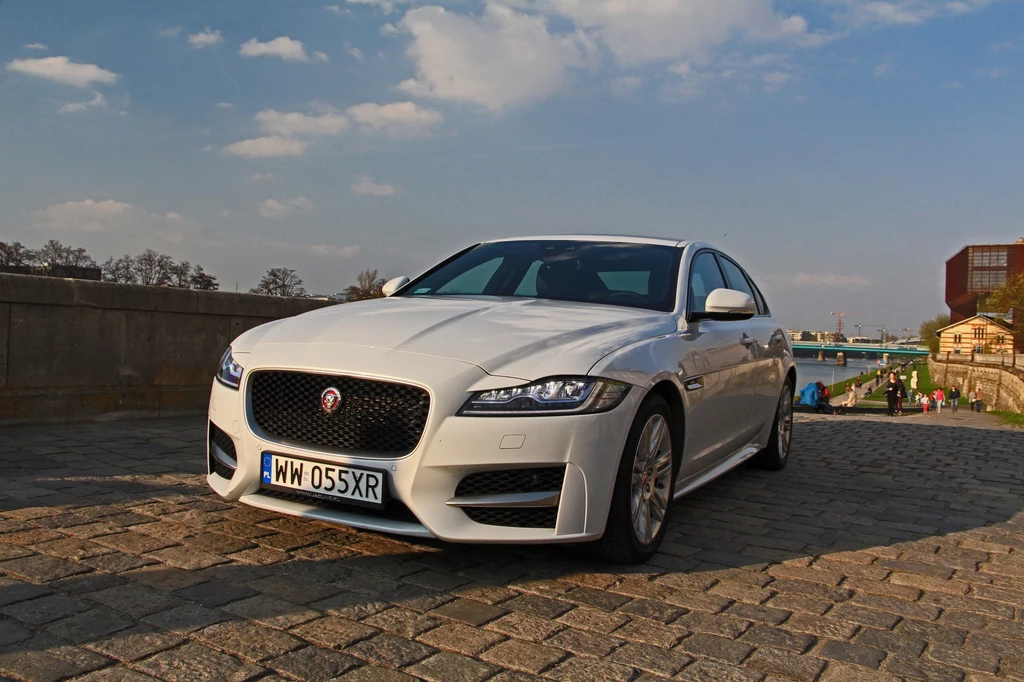 Jaguar XF