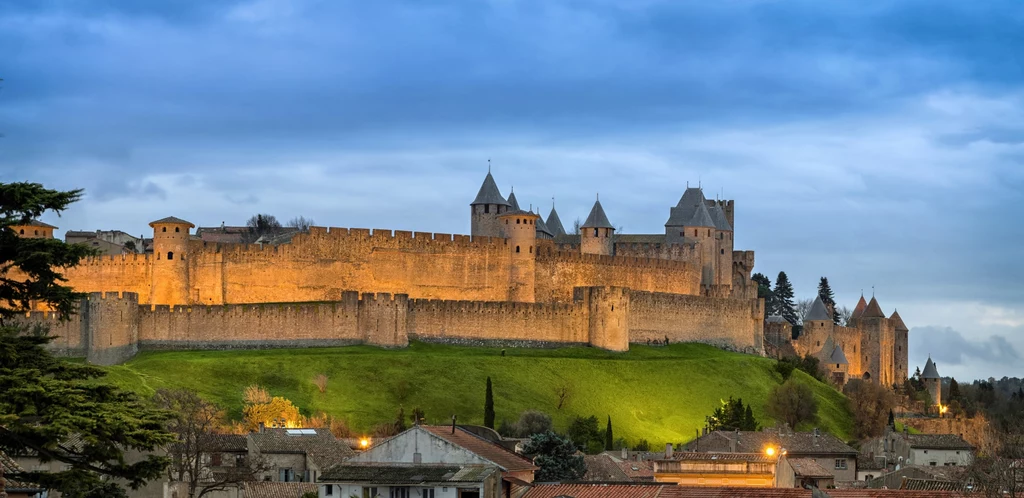 Pięknie zachowane mury zamku Carcassonne