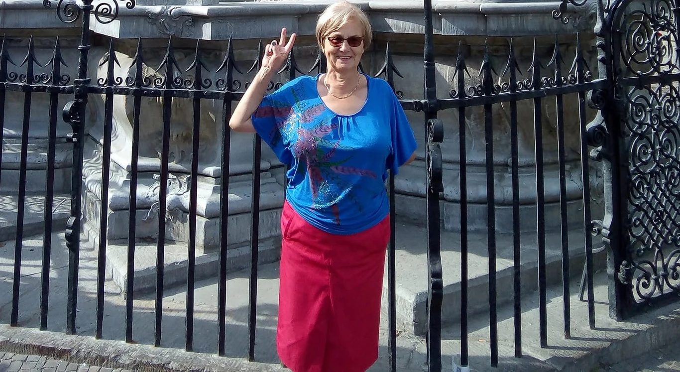 Danuta Wałęsa pod fontanną Neptuna w Gdańsku Danuta Wałęsa pod fontanną Neptuna w Gdańsku