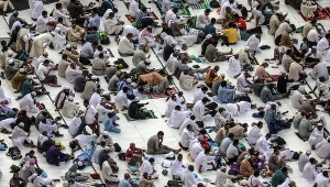 W ogromnym upale do Mekki docierają pielgrzymi z całego świata, jednak - według władz - najwięcej osób przybyło z Egiptu, Indii, Pakistanu, Bangladeszu i Sudanu.