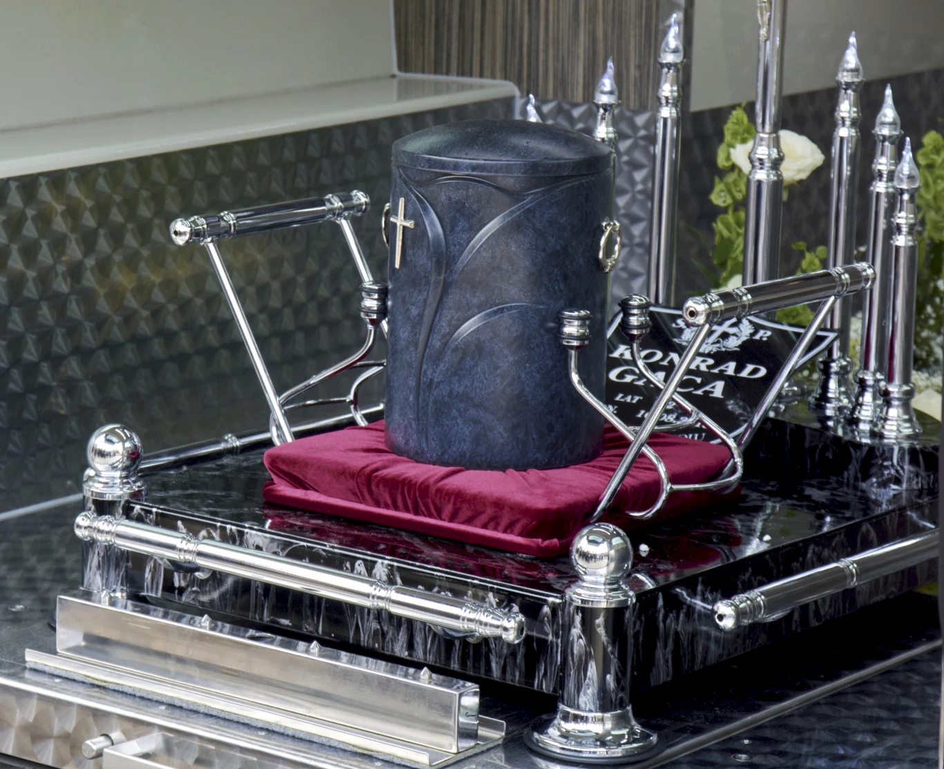 Urna z prochami, fot. Krzysztof Radzik